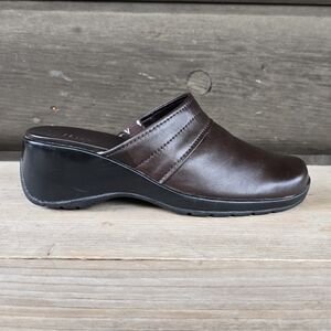 Bass NEW!! Ivonne, Y2k, Retro, Dark Brown Leather, Comfort, Wedge Clog WMS 6.5M